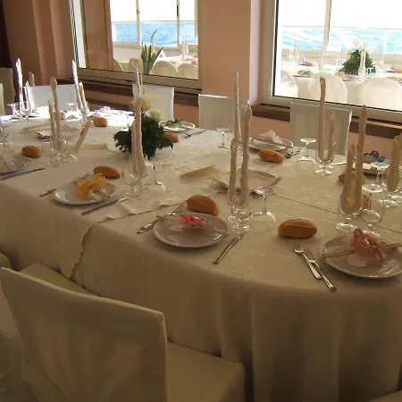 Hotel Aniana 3*