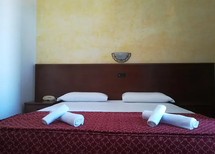 Aniana - Hotel, Relax, 3* Massignano