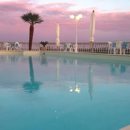 Otel Aniana - Hotel, Relax, Massignano